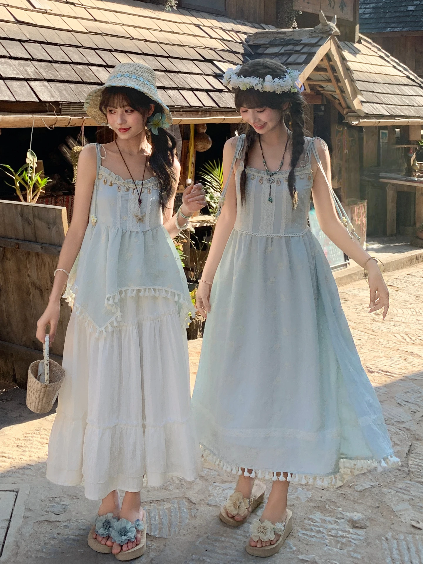 Summer Loose Sleeveless Vest Women's Beachwear Sweet Style Lace Fabric Forest Girl Tribe Small Size Design Sensation Top