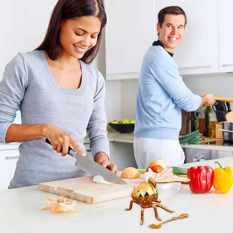 Thumbnail 4 - #33 Honey Jars Comparison Guide