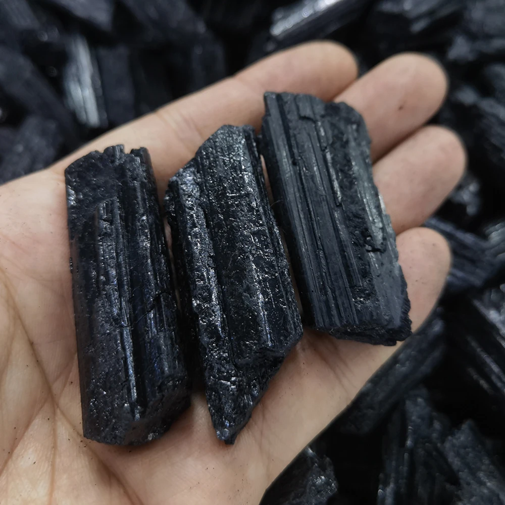 

Natural Black Tourmaline Stones Raw Ore Irregular Crystals Reiki Healing Energy Gemstone Rocks Mineral Specimen Home Decora Gift