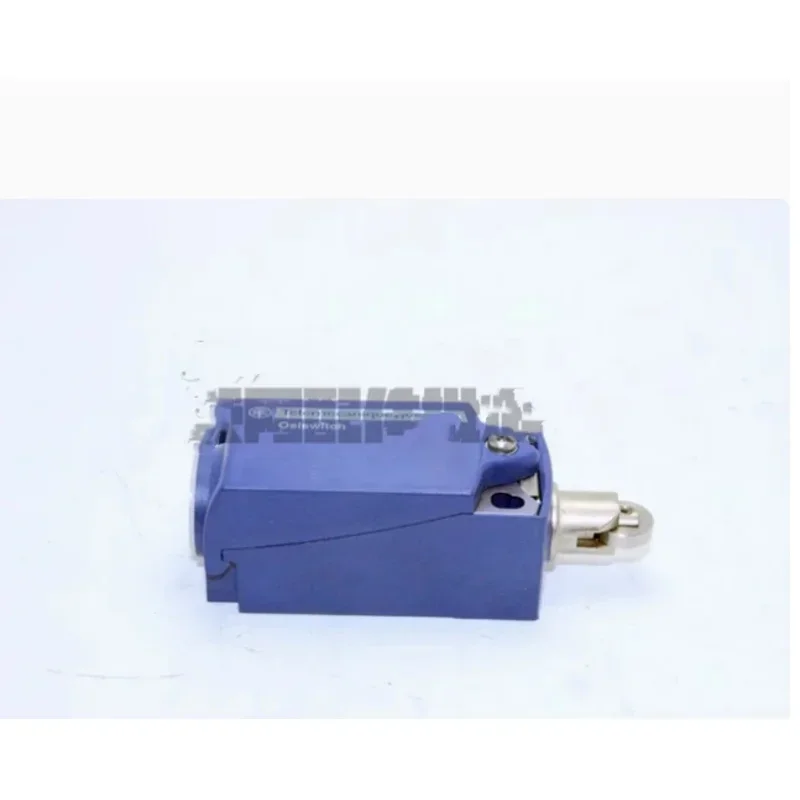 

1pcs Side machine travel switch ZCP21 limit switch belt wheel accessories