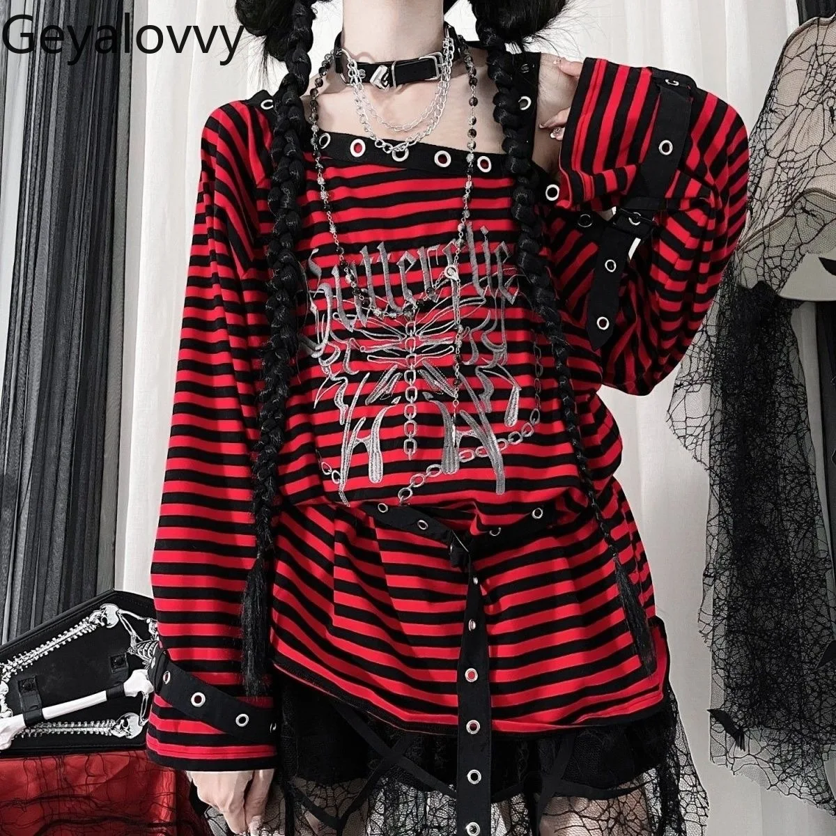 Subculture Punk Y2k Hottie Retro T-shirt a righe con stampa off-the-spalla Top da donna a maniche lunghe a contrasto allentato alla moda
