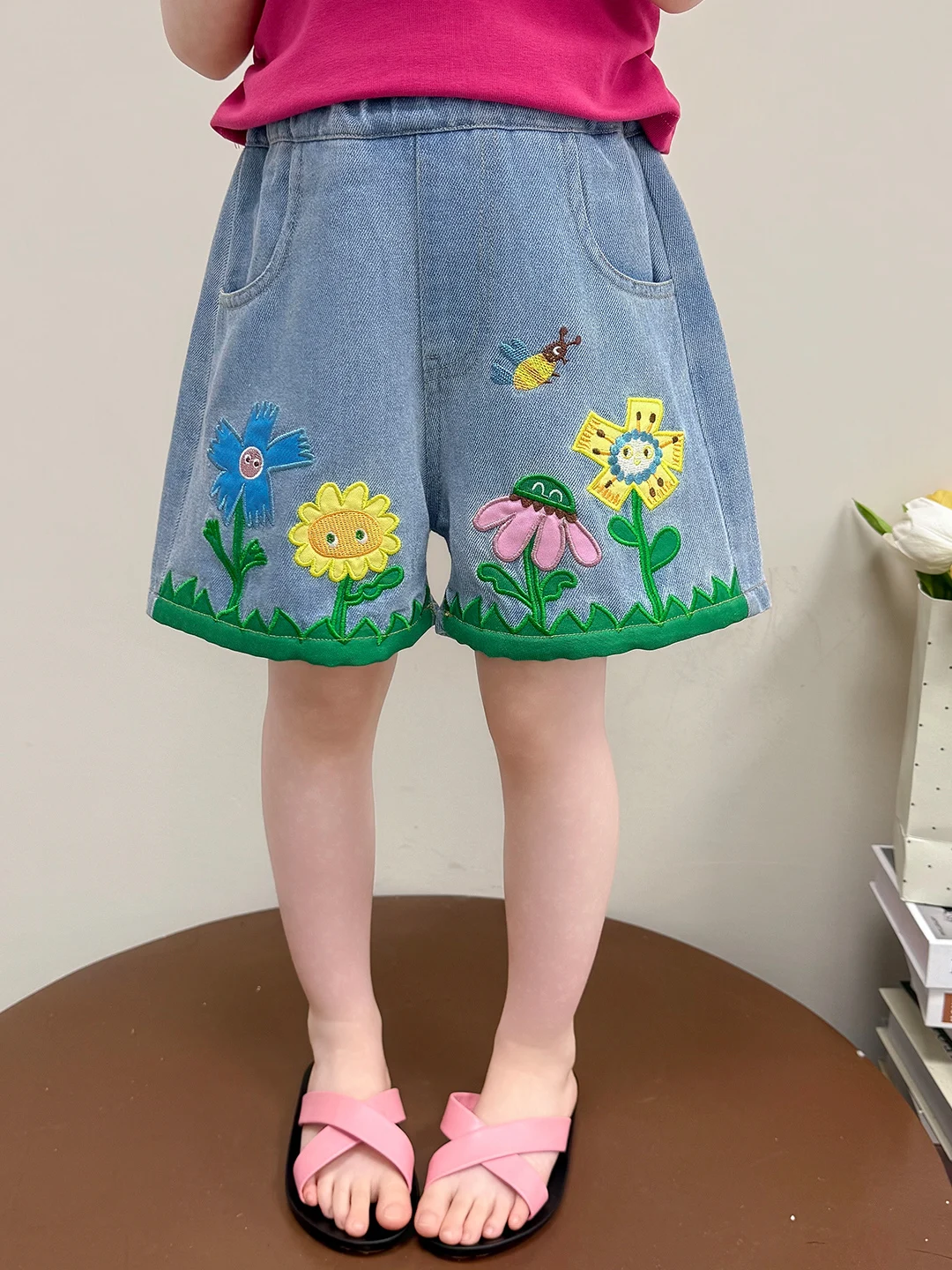 女の子刺繍花デニムショートパンツカジュアル夏子供服超かわいいベビー夏服緩い弾性ウエストバンド