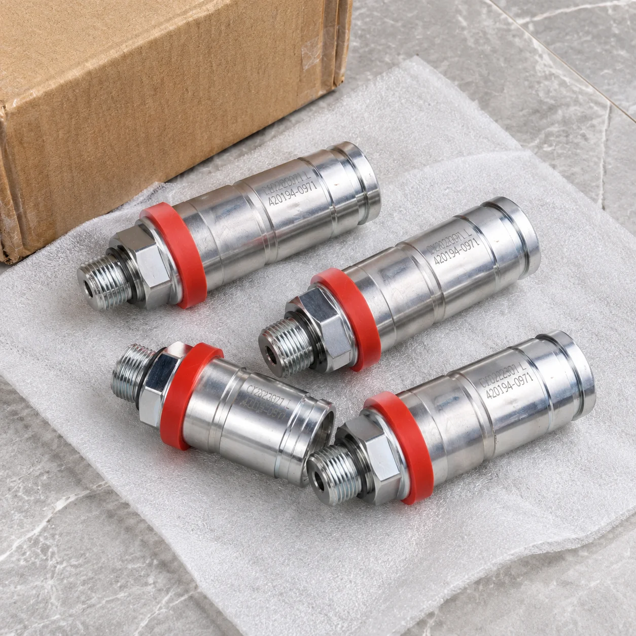 4PCS Hydraulic Female Quick Release Coupling For John Deere 6400 6420 6800 7430 6300 6630 5620 6200 Metal Quick Connect Coupler Tractor Hydraulic System Agricultural Replacement Parts