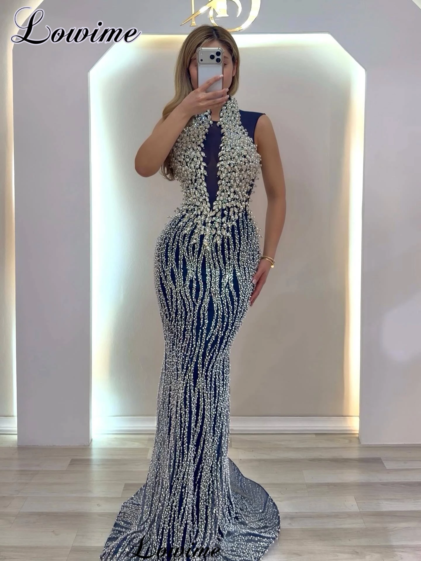New Beaded Prom Dresses With Crystals Sleeveless Halter Cocktail Dresses Simple Wedding Party Dresses For Women Customized