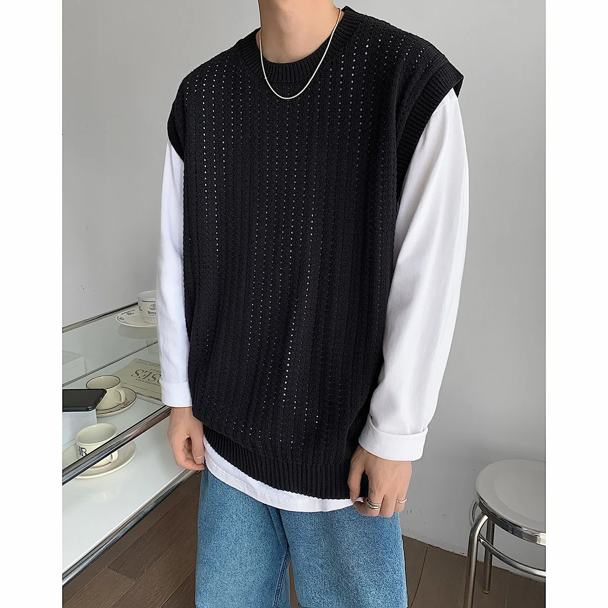 

Streetwear Men Knitted Vest Pullovers New Men's Wear Round Collar Sleeveless Top Sweater Clothing 2024 Spring Autumn