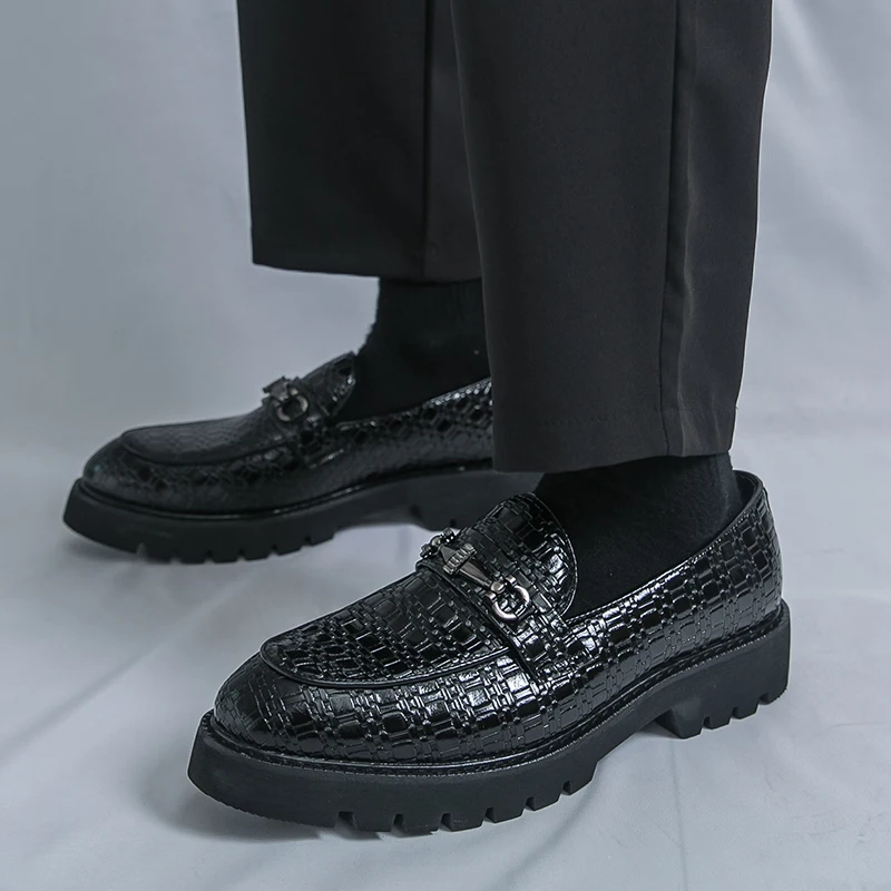 2026 New Model Men's Leather Shoes - One-Piece Anti-Slip Business Leather Shoe Cover for Feet - Casual Men's Shoes