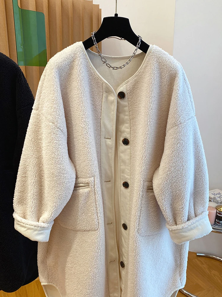 

Lamb Fur Jaet Women's Loose Mid-Length Thi Warm Leather Fur Inteated Coat Retro Sle Button ket Detail Long Sve