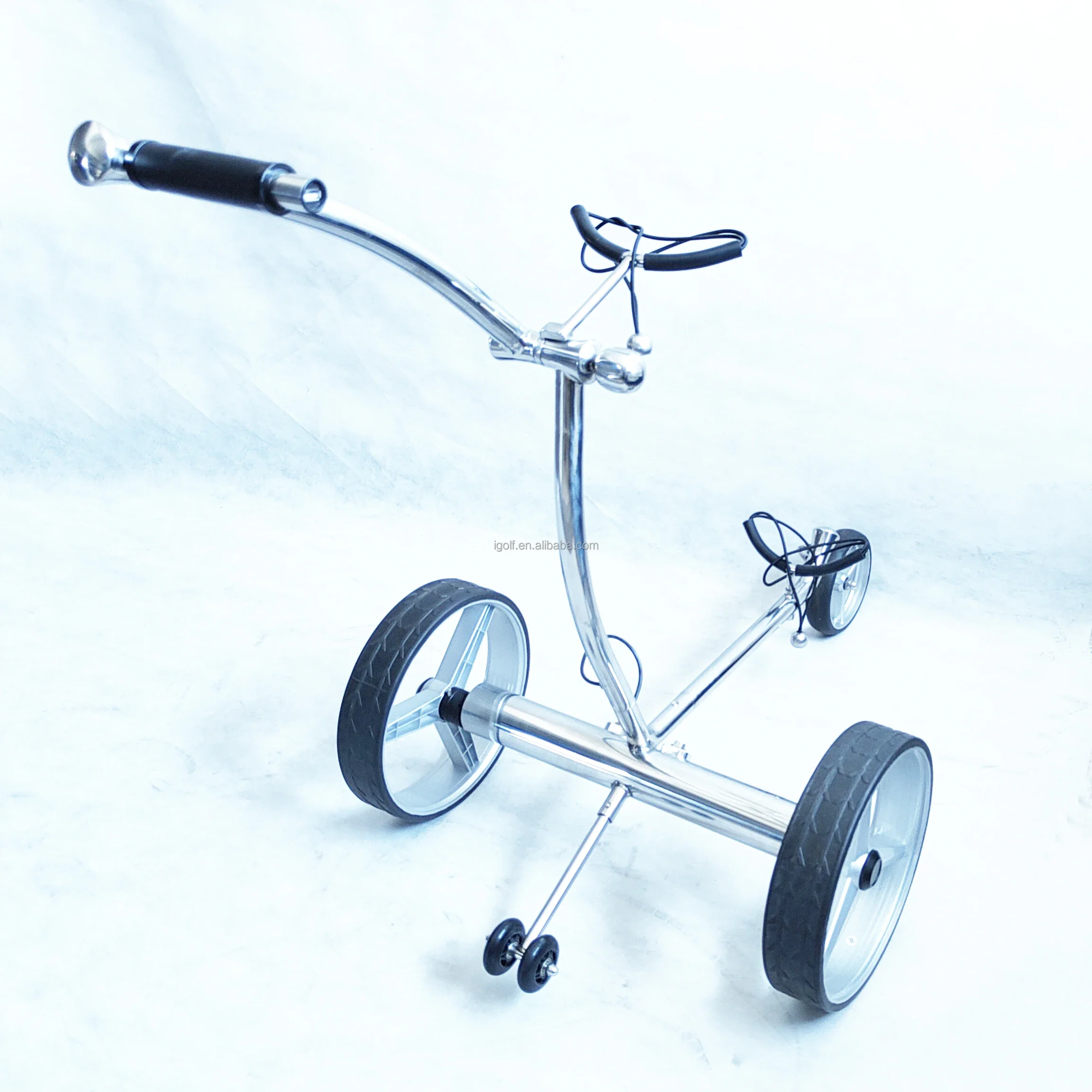 Electric golf cart with remote control