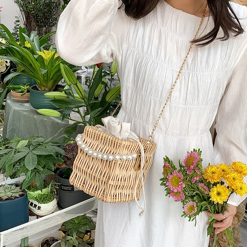 Straw Crossbody Tote Bags for Women Rattan Woven Purses and Handbags Ladies Pearl Beach Shoulder Hand Bag