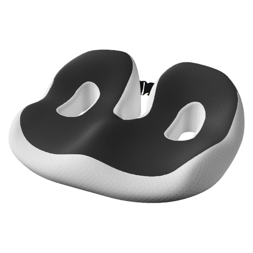 Druckfestes und atmungsaktives ergonomisches Sitzkissen mit langsam herstellender Füllung und gebogener Oberfläche passend zur Hüfte