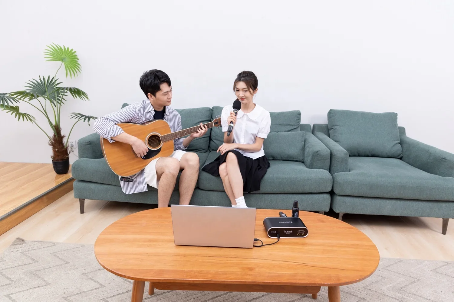 Saramonic MV-Mixer Dual-channel USB Audio Interface for Singers Guitarists Musicians Podcasters Producers