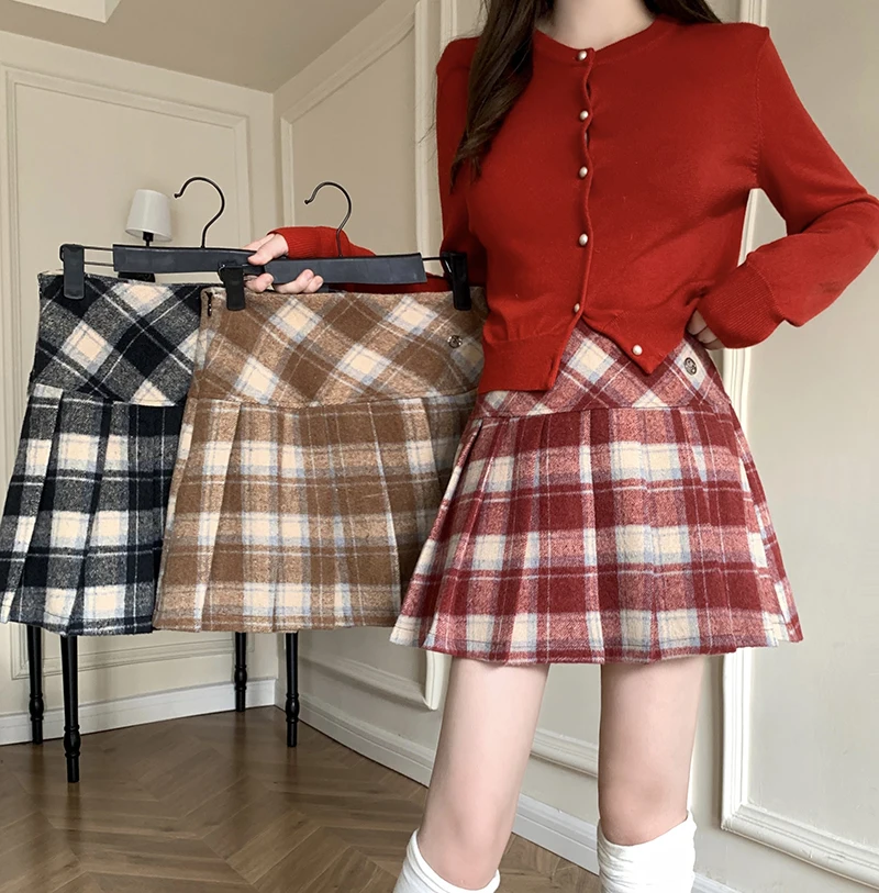 

Real shot of 2023 winter clothing new oversized woolen retro Hepburn style high waisted A-line skirt pleated short skirt