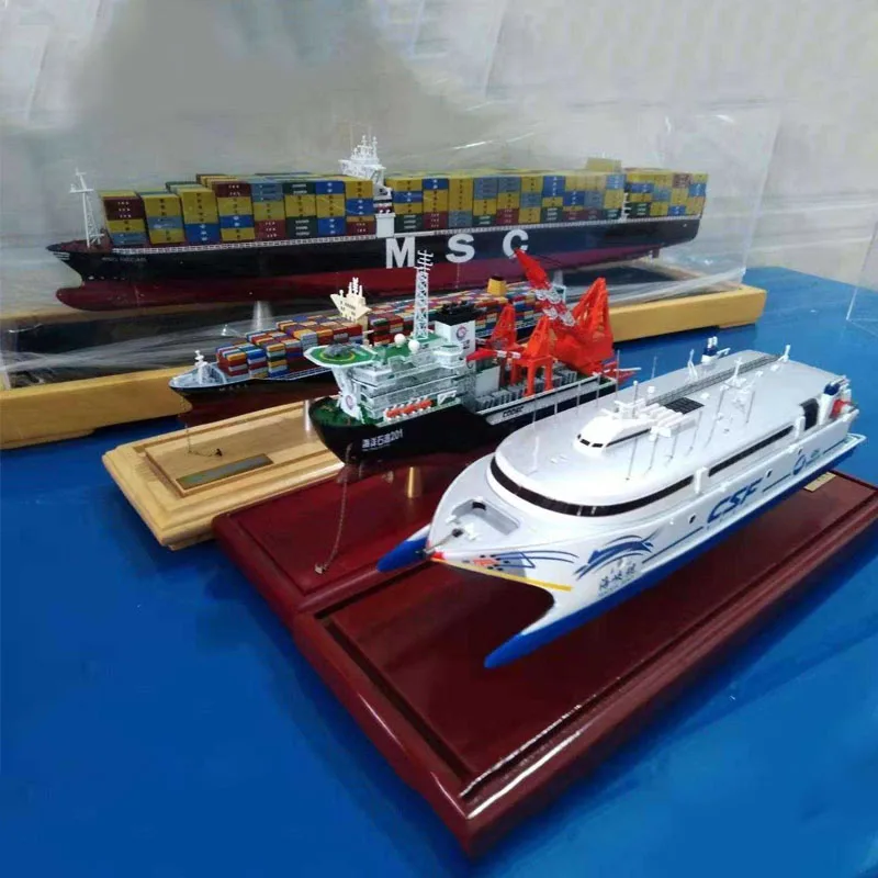 Ship Model Ornaments Strait Cruise Ship Model Decoration Collection Luxury Yacht Catamaran Ro-Ro Passenger Transport Ship