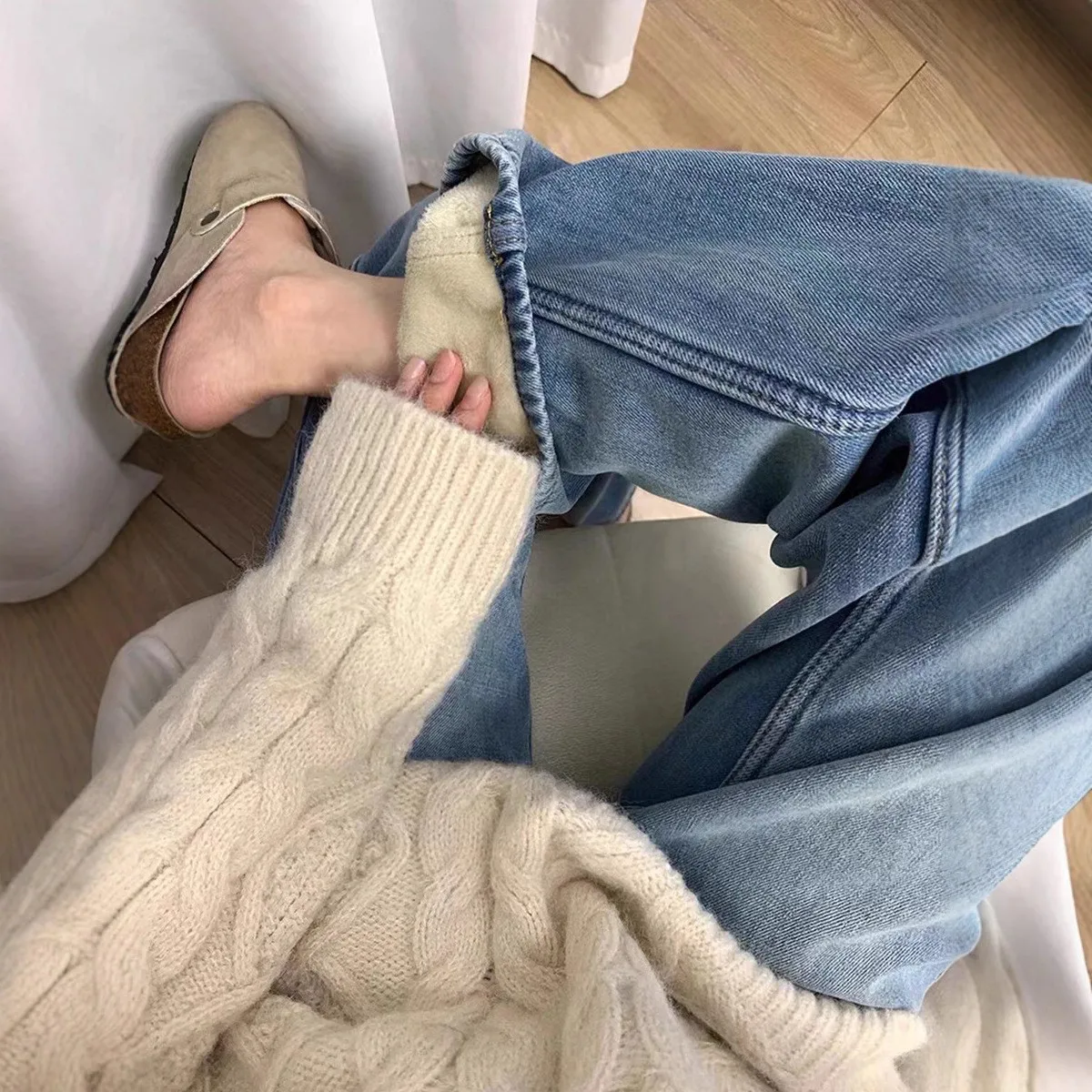 

Thickened Fleece Women's Jeans High Waist Straight Leg Casual Loose Slimming Autumn Winter 2025 Fashion Wide Leg Pants
