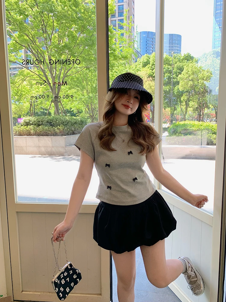 

Herwear A-Line Pleated ort Skirt with Wooden Lantern Design for Women Double Color Cloud Flower Bud Skirt