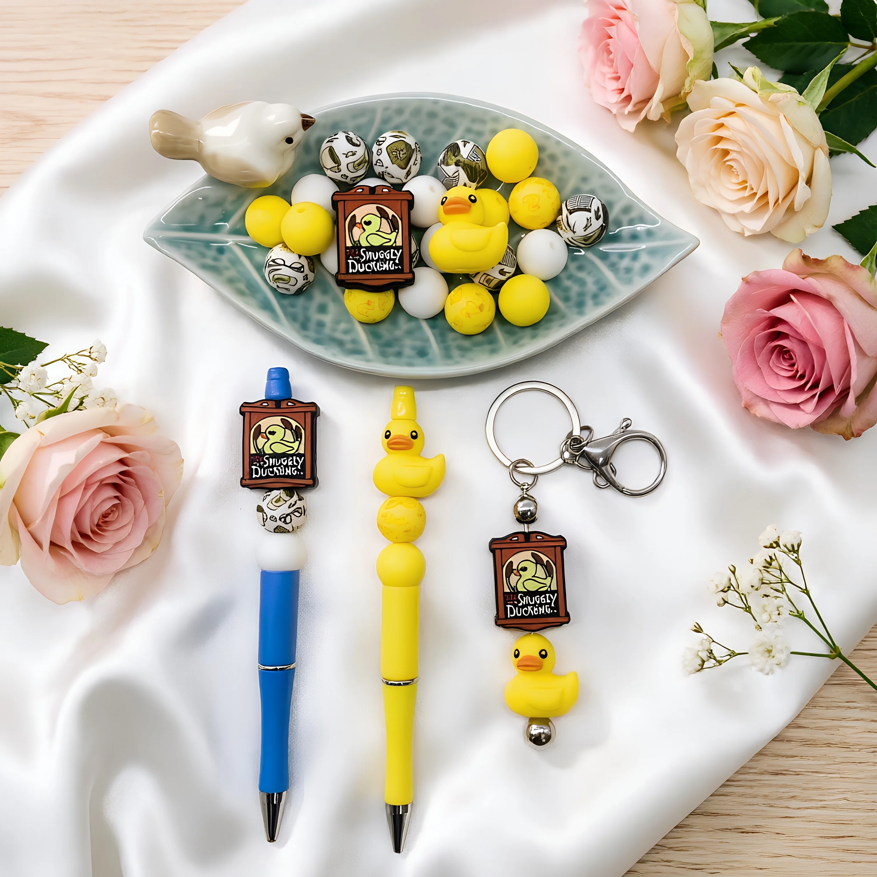 28-teiliges Set aus Silikonperlen in Form von Enten und Vögeln zum Basteln von Halsketten, Armbändern, Stiften, Schmuck und Anhängern usw. Geburtstagsgeschenk für die Feiertage – Detail 3