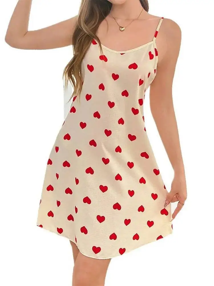 Venta caliente de verano camisón de seda de leche vestido de tirantes Sexy ropa de casa para mujeres Casaul vestido elegante vestido con estampado de corazón encantador 80LB