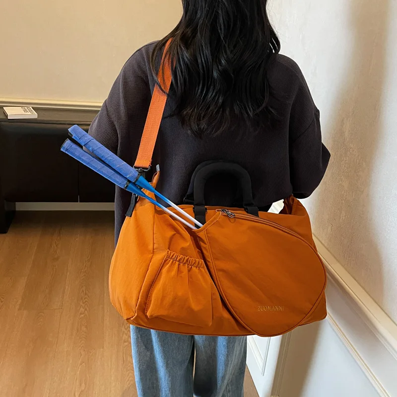 

Lightweight and Simple Outdoor Bag for Storing Badminton and Tennis Rackets, Training Bag, Short Trip Luggage Bag