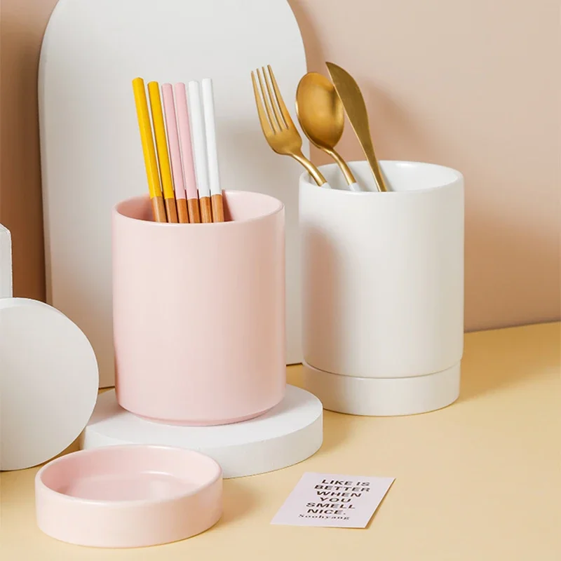 

Керамическая подставка для столовых приборов: вилок, ложек, палочек для еды. Органайзер для кухонной утвари, экономящий место.