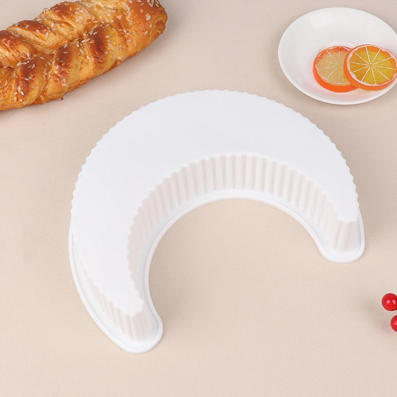 1 piece,silicone mold with moon shaped cake,Eid al Fitr Mubarak,Ramadan,dessert,mousse,cookies,bread,baked in the kitchen mold.