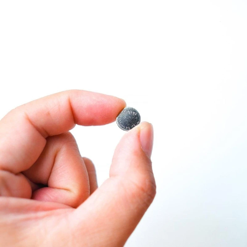 CR2025 3V แบตเตอรี่ลิเธียมสำหรับกุญแจรถและของเล่น CR2025 แบตเตอรี่ Dropship