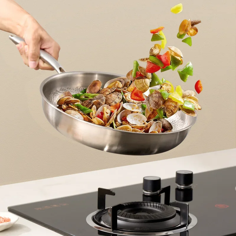 Titanium five-layer steel frying pan, large-capacity lotus leaf pattern pan, household non-stick wok, pan frying pan