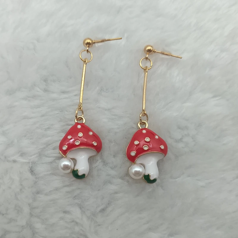 New mushroom pendant ladies earrings sweet metal enamel food earrings student dance party plant cartoon earrings jewelry