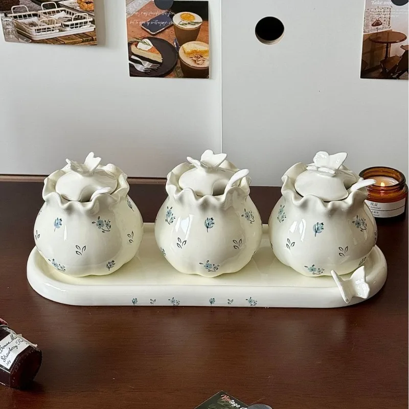 

French Style Light Luxury Cream Floral Ceramic Jar Household High-temperature Resistant Pork Oil Tank Kitchen Seasoning Jar