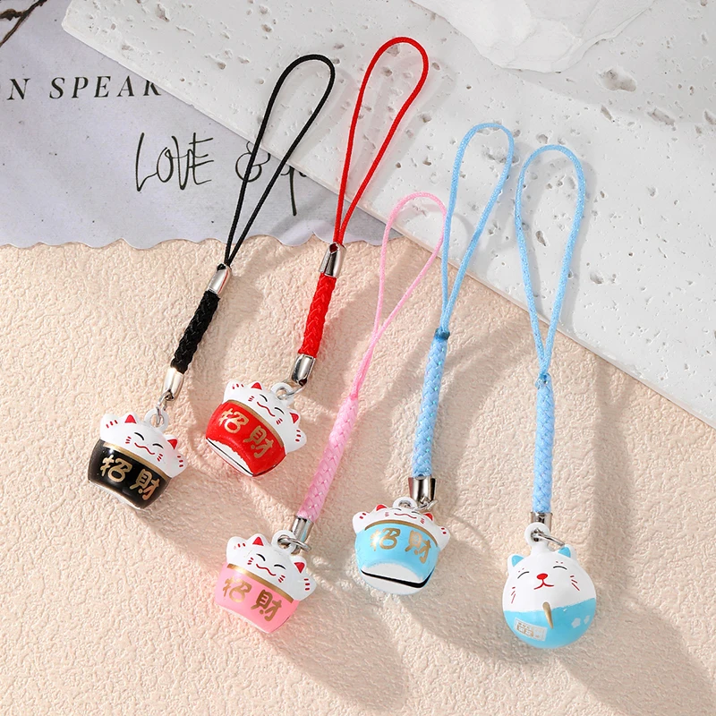 1pc/3pcs Mascot Lucky Cat Bell Keychain Keyring For Women Japanese Maneki-neko Kitty Car Bag Airpods Box Cellphone Chain Jewelry