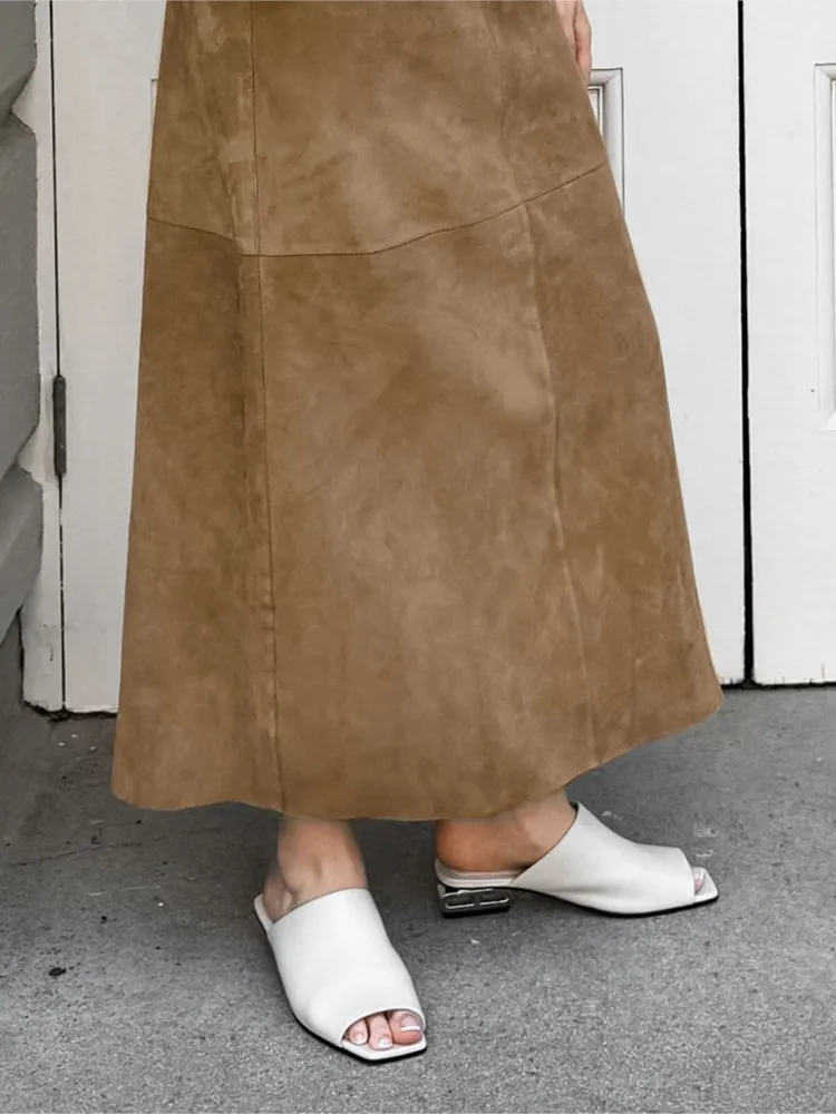 2024 Autumn Retro Fashion Velvet Long Skirt Khaki Slim Straight Winter Women Skirt Zipper Solid Color Elegant Streetwear Skirt