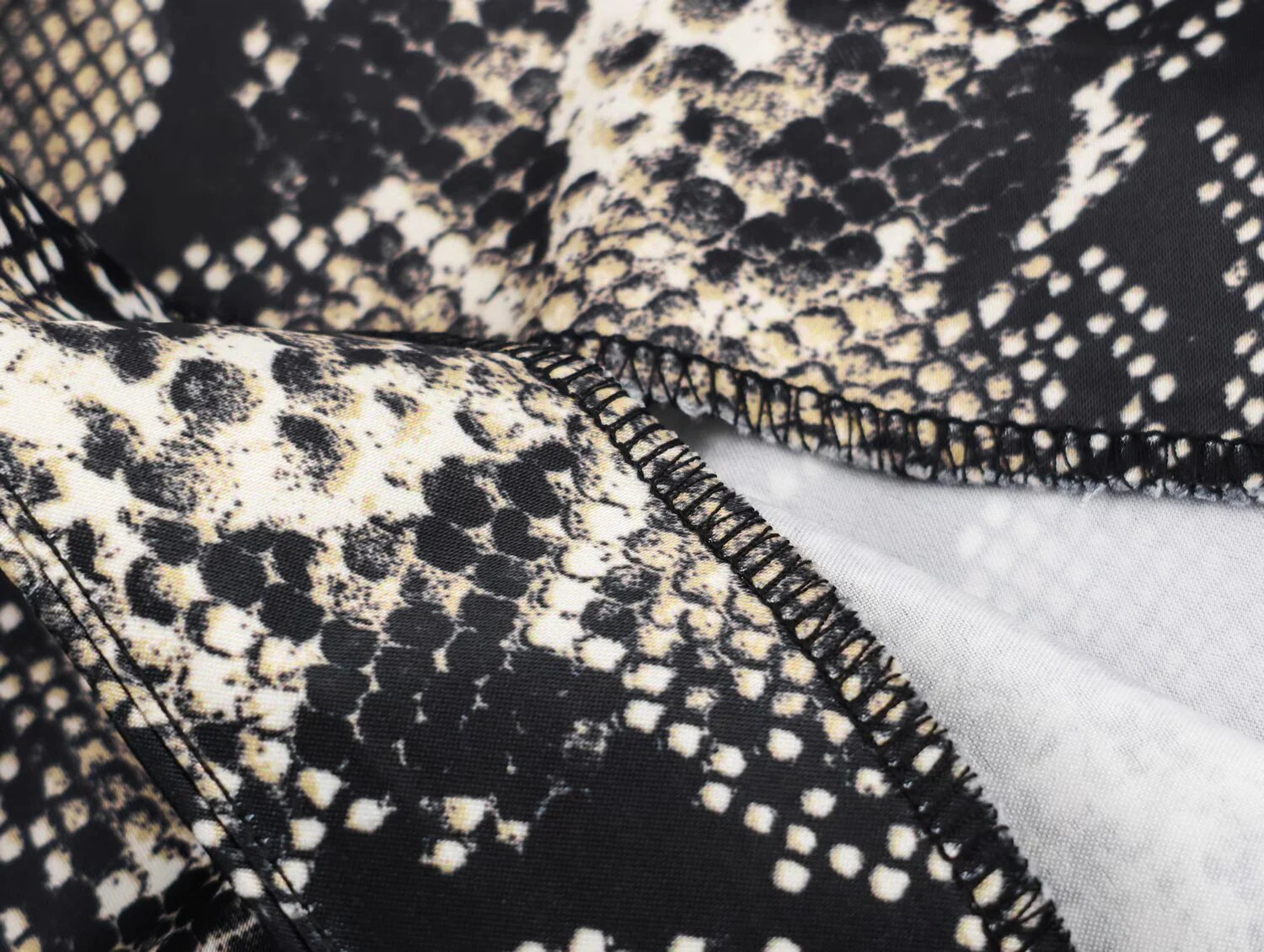 Europese en Amerikaanse stijl buitenlandse handel dameskleding nieuwe 2025, mode dierenprint zijde satijn textuur MIDI rok