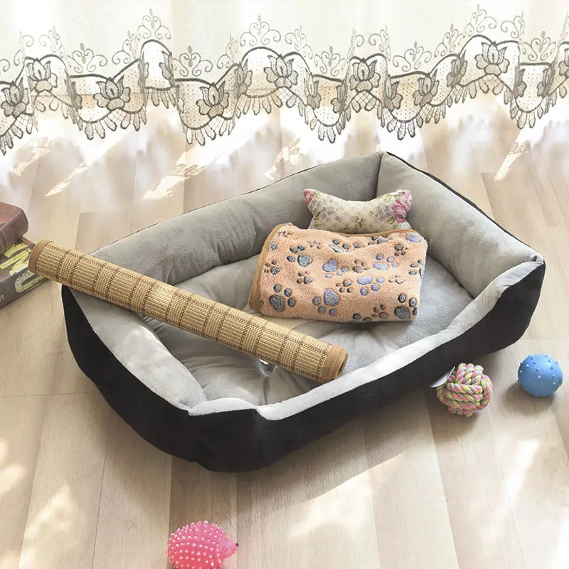 Dog and Cat Nests Four Seasons Universal Dirty Resistant Teddy Pet Bed Sleeping Mat