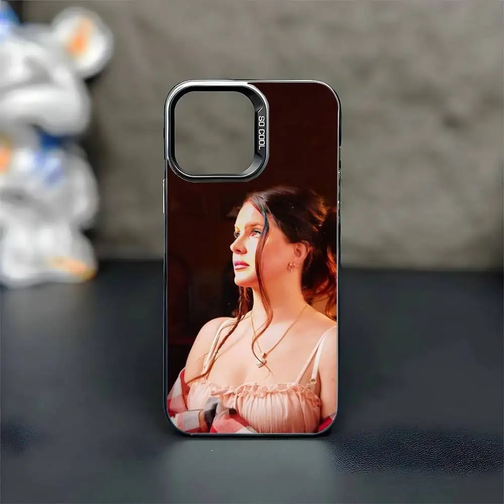 เคสโทรศัพท์ลายนักร้อง Lana Del Rey สำหรับ iPhone17,16,15,14,13,12,11 Plus,Pro Max สีดำด้าน ป้องกันการกระแทก