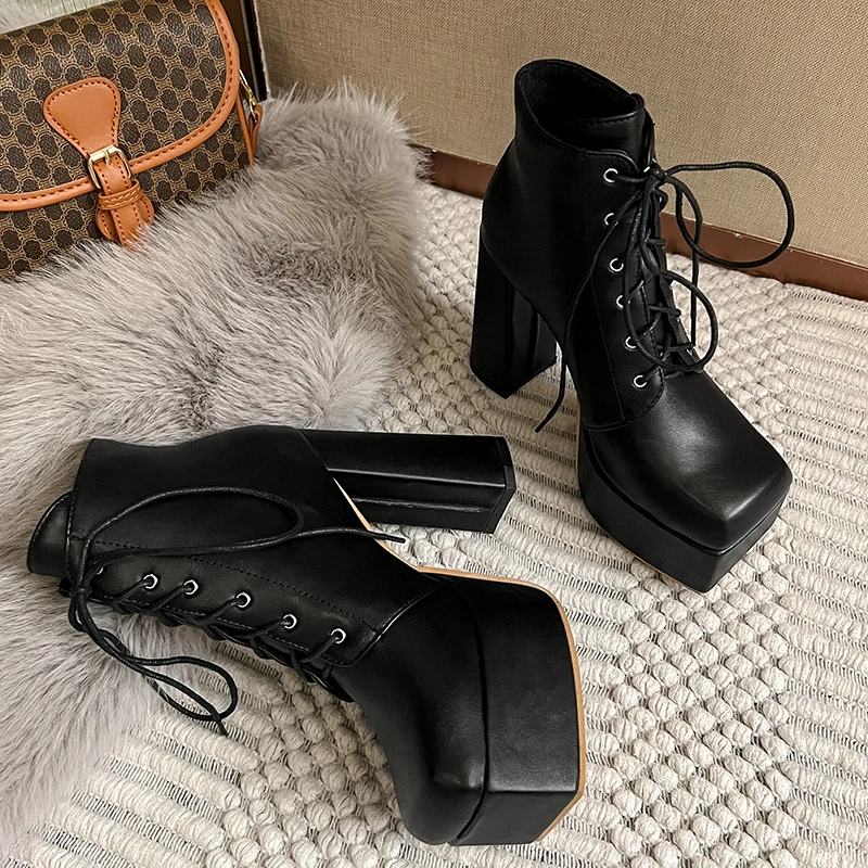 Square-Toe High Platform High-Heeled Lace-Up Solid Color Sexy Women's Ankle Boots Black Leather Boots Matte Finish Spring and Autumn New High-End Design Runway Model Style Outdoor Elegant High Platform Y2K Style Lace-Up Sexy Solid Color Square Heel Ultra-Stable