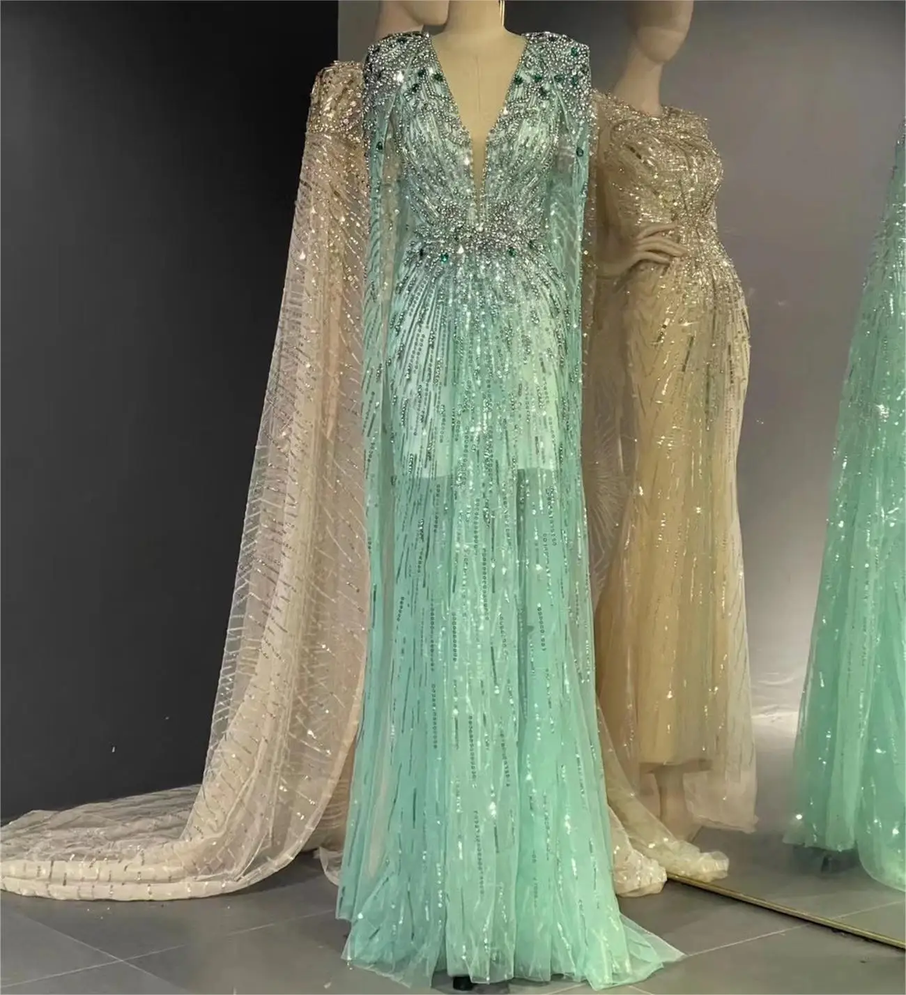 Celebrity Dresses Stage Prom Party Formal Occasion Green Gemstone Diamond Sequins Luxury Sexy Elegant 2023 Applique Embroidery