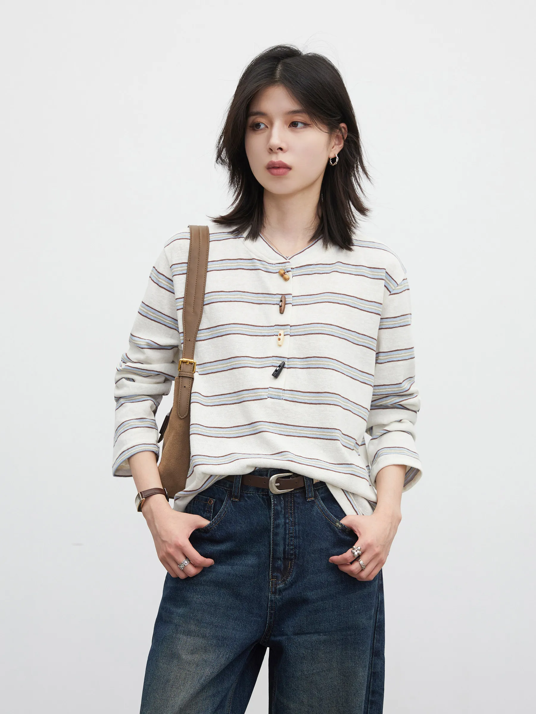 CHIC VEN New Women Long Sleeved T-shirt Loose Casual Striped Button Contrast Design Female Tops Pullovers Spring Autumn 2026