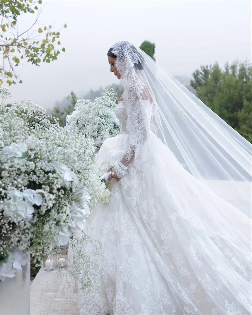 

Customized Soft White Lace Bridal Gowns Classic Sweetheart Long Sleeves Wedding Dress Boho A-Line Chapel Train Vestido De Novia