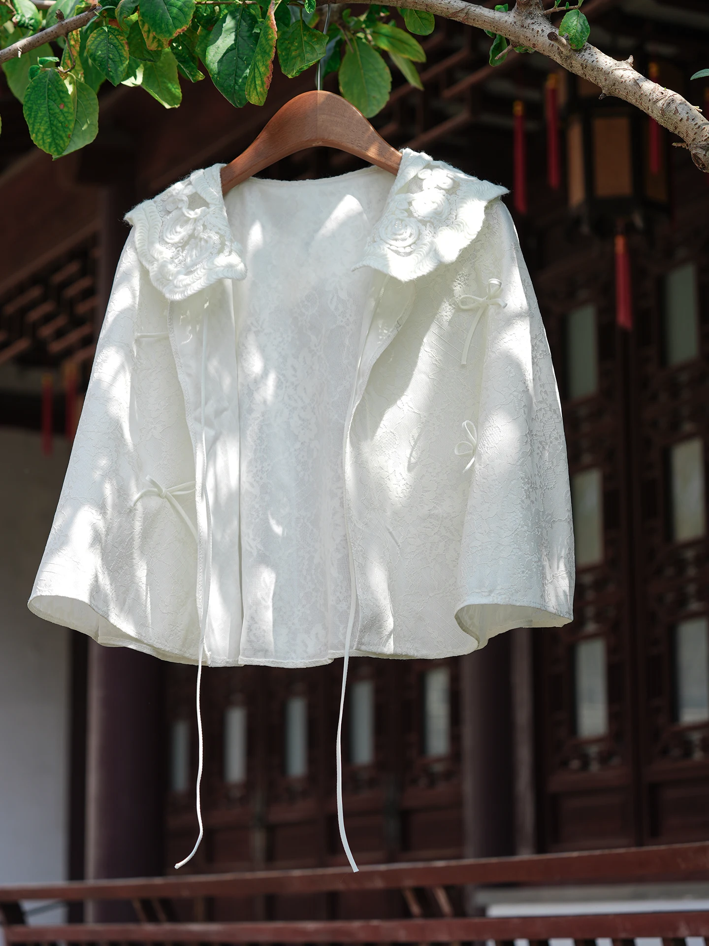 elegant-white-wrap-shoulder-shawl-outerwear-spring-2026-new-style-sweet-temperament-soft-chinese-style-multifunctio