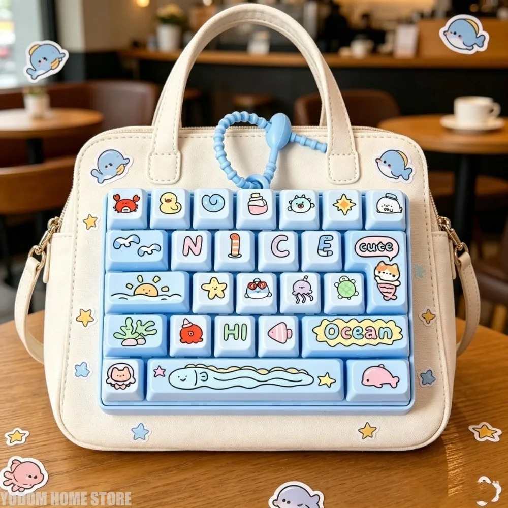 Stress Relief Electronic Keyboard with Clear Key Sounds Wooden Fish Design Children's Hanging Ornament Gift for Ages 6+