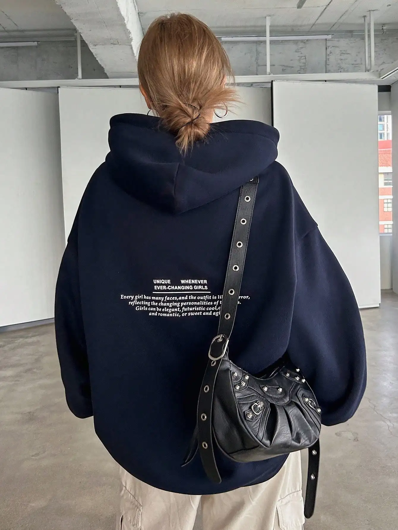 

Женская толстовка оверсайз с принтом-надписью на спине, свободного кроя, повседневная