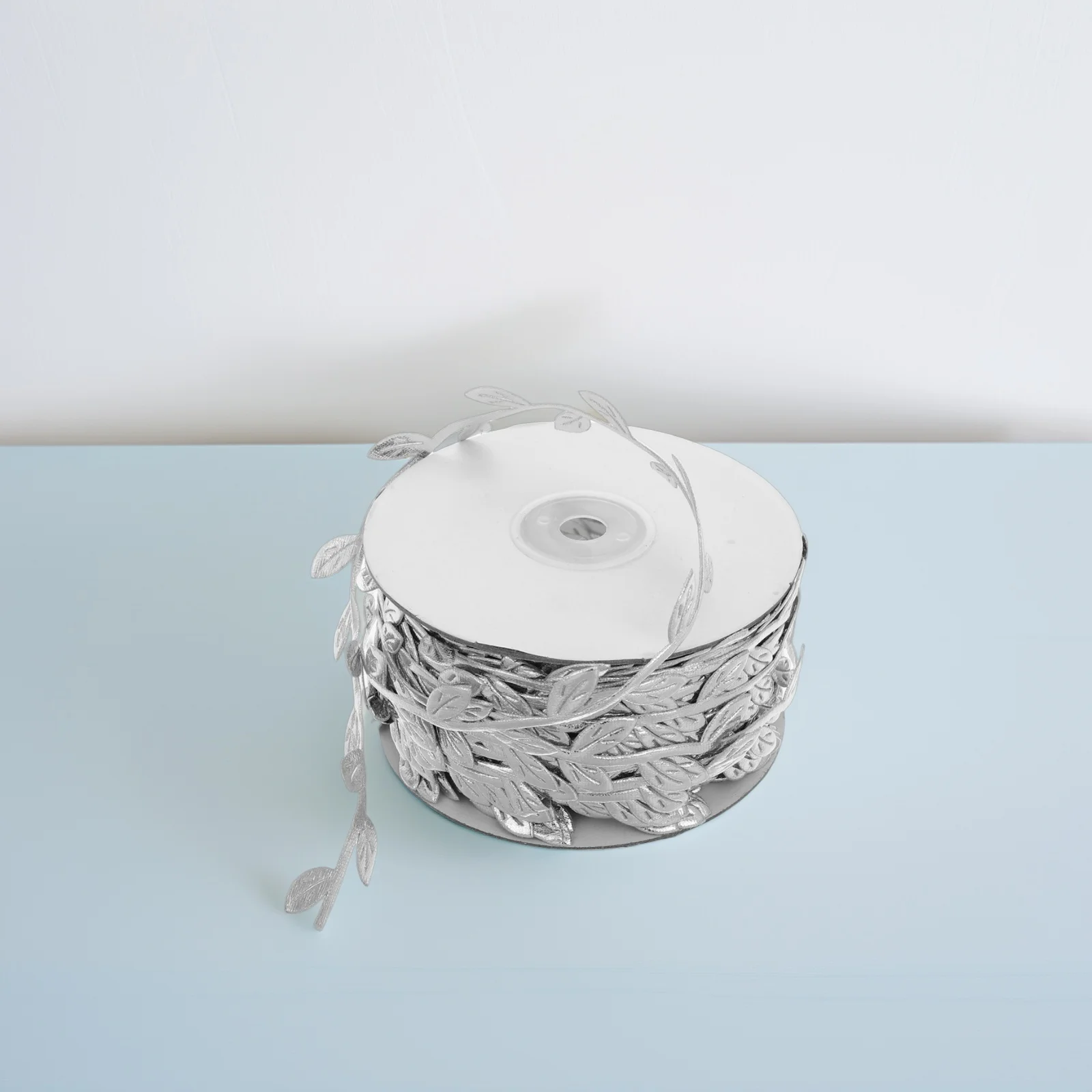 

Artificial Leaf Ribbon Fabric Plant Vines Trim for Wreath Garland Home Decor Wrapping Crafts Accessory Unique Design DIY