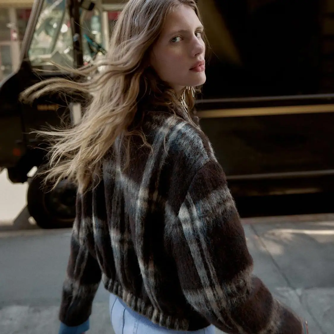 معطف Jaet نسائي جديد للخريف من الصوف المبهج 2025 Sle ket مزين بالشارع Faion بقصة مستقيمة طويلة بطول Sve ort #4