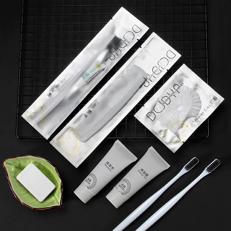 Hotel and Guesthouse Disposable Toiletries, Toothbrush Toothpaste Set, Shower Cap Shampoo Shower Gel, Comb Soap. Convenient