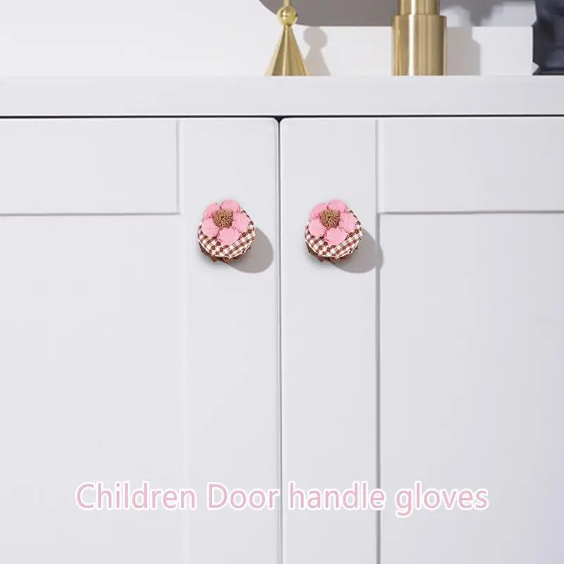 Door Handle Cover 2Pcs Cloth Flower Children Door Handle Gloves Round Door Knob Cushion Cover Non-Slip Washable Door Handle