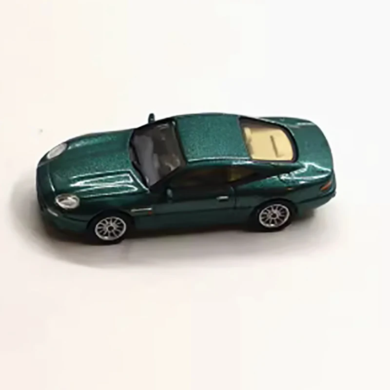 1:87 Skala DB7 Coupe Plastikowy Retro Model Samochodu Sportowego Gotowy Produkt Symulacja Kolekcja Zabawek Prezent Statyczny Model