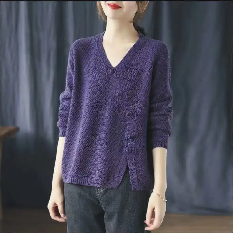 Autumn Winter Literary Vintage Buttons V-neck Sweater Ladies Loose Casual Knitting Pullover Top Women All-match Jumper Outwear