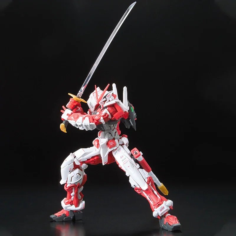 Figurka anime oryginalna Bandai Gundam RG 1/144 MBF-P02 Gundam Astray czerwona ramka Model montażowy Anime figurki prezent urodzinowy