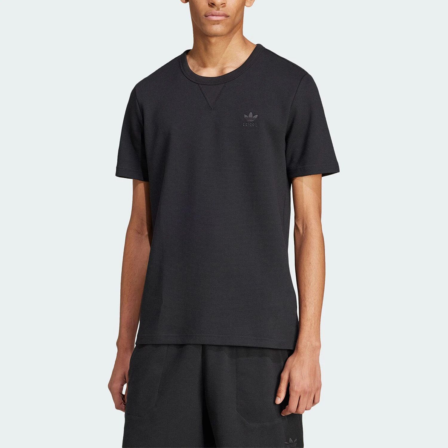 

Adidas натуральная клеверная мужская повседневная простая спортивная футболка с короткими рукавами IW5804