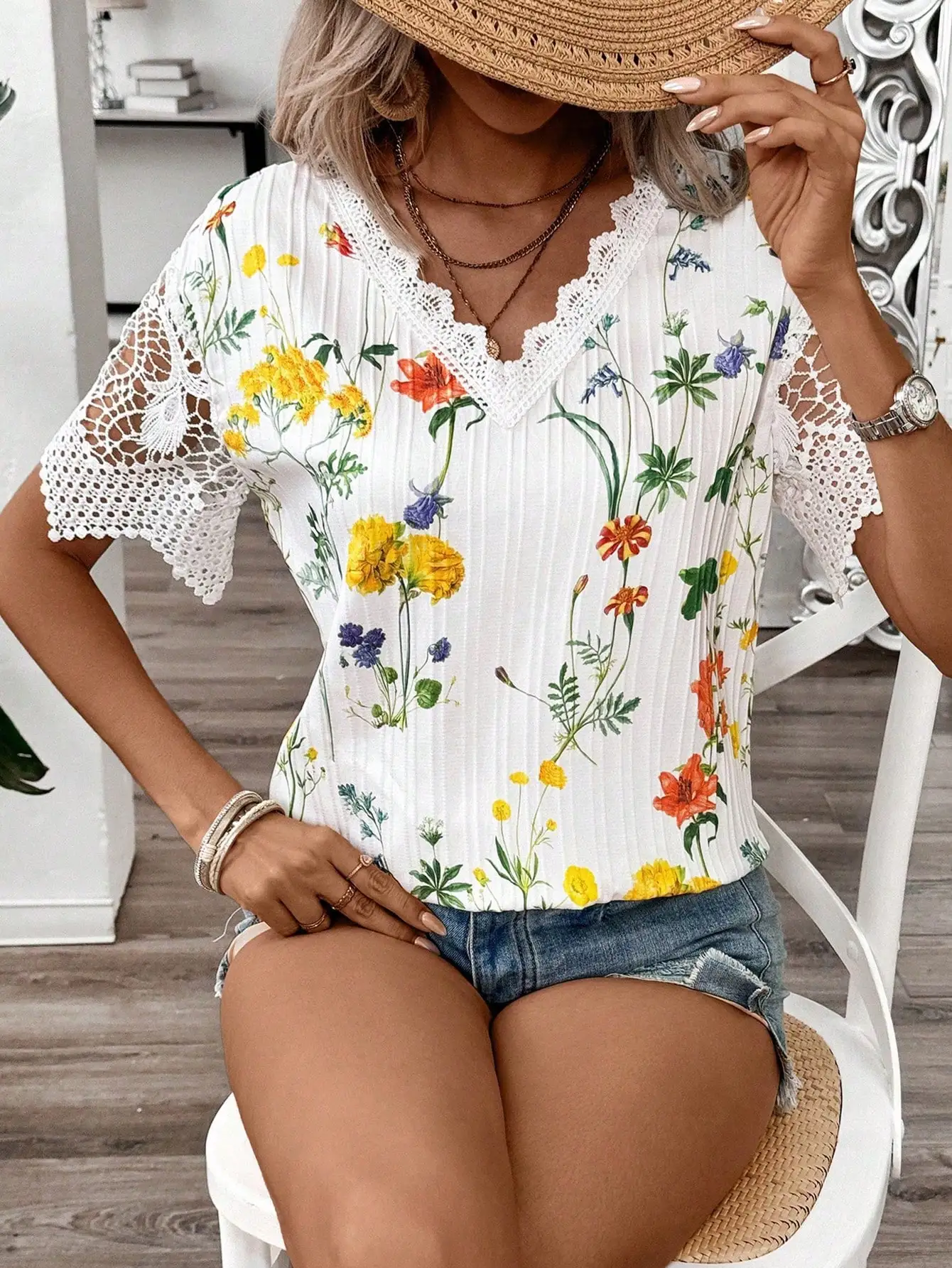 

Elegant casual women's shirt V-neck short sleeve splicing lace lace short sleeve wave stripe printed shirt for women