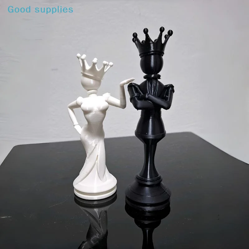 nimble2Pcs King Queen Chess Couple Decor Ornaments 3D Printed Statues for Valentine's Day Gift Home Decorobject